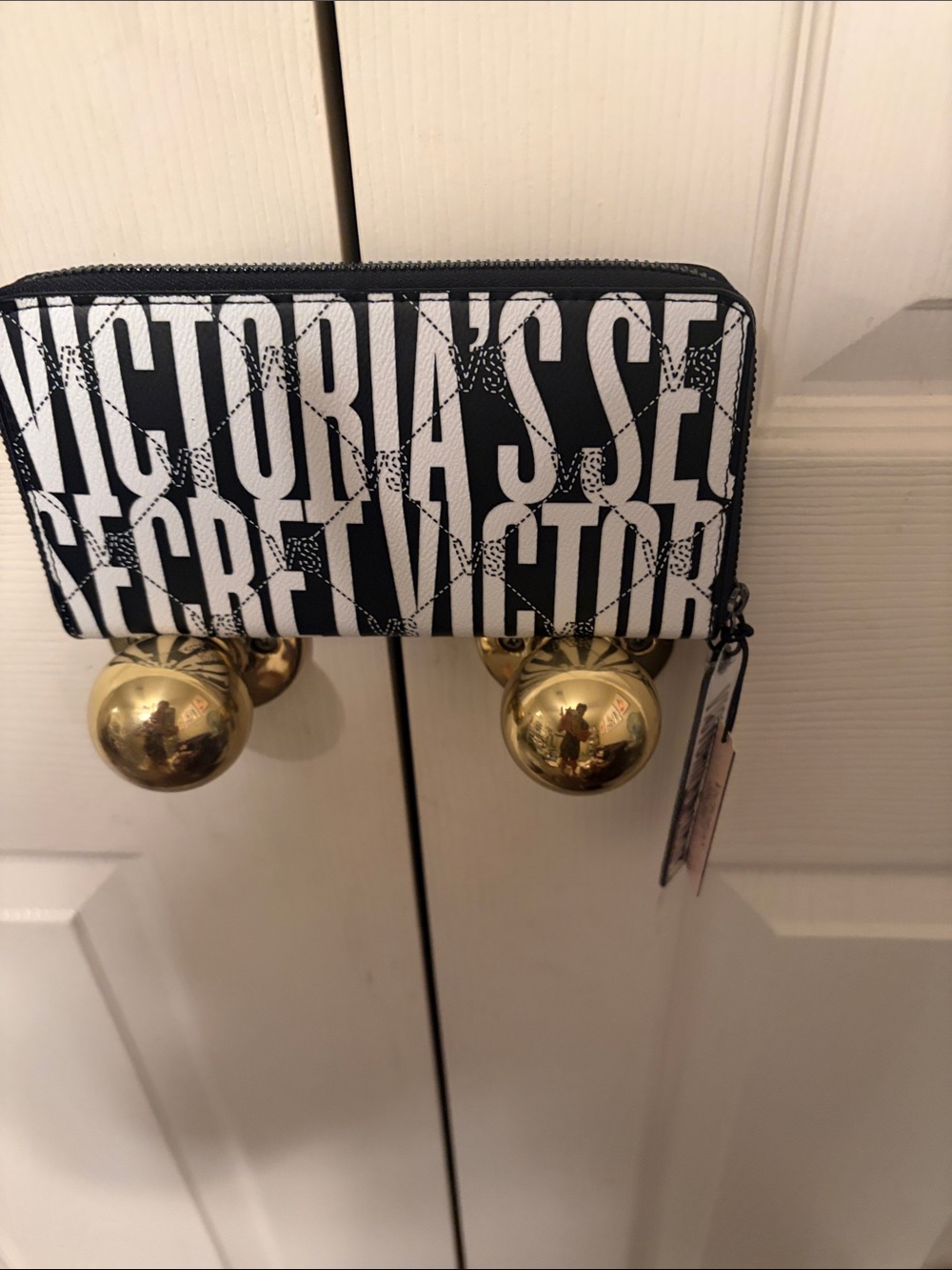 Victoria's Secret Black & White Logo Zip Wallet